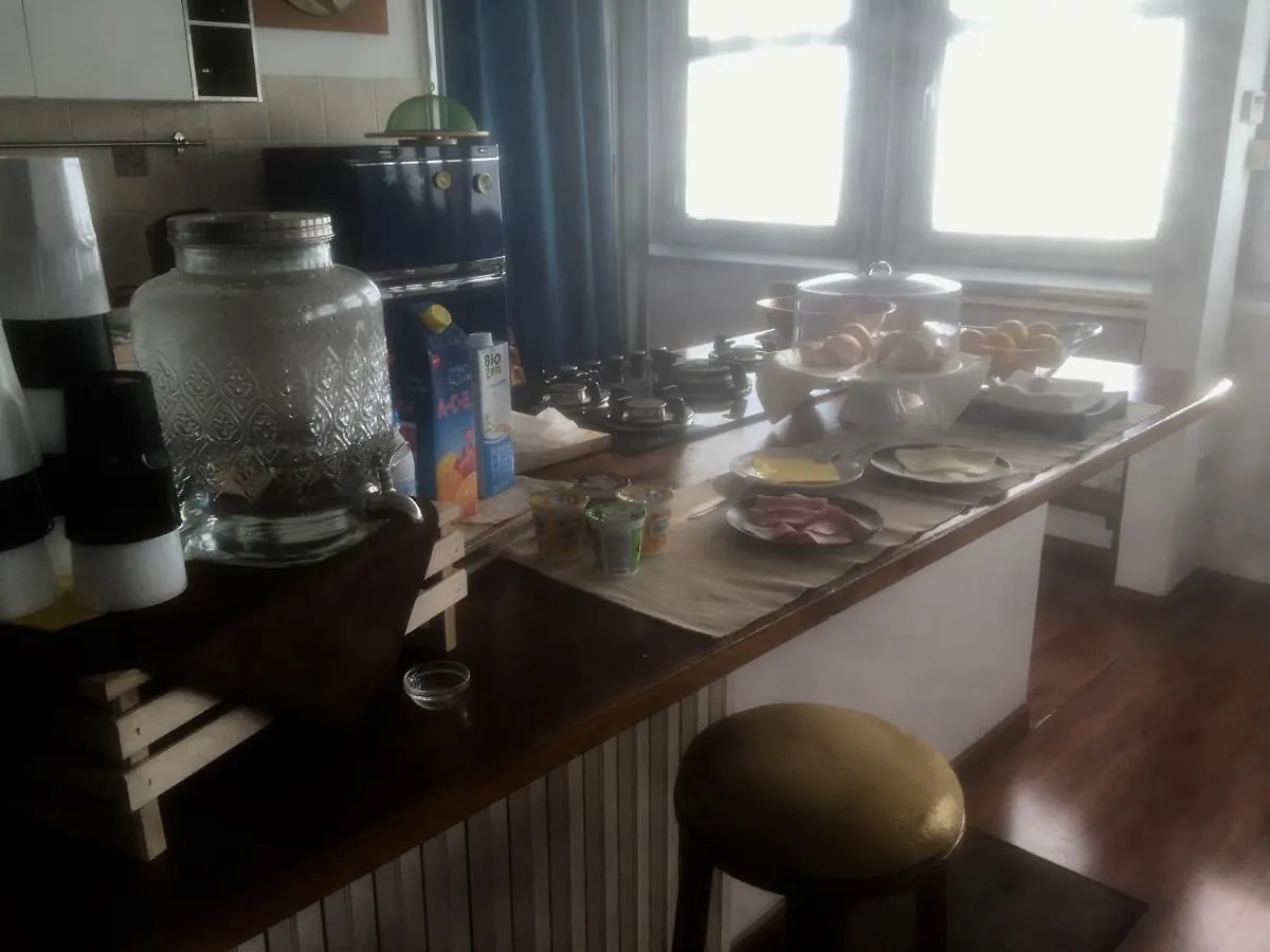 Bed and Breakfast Bed A Aeroporto di Catania Fontana Rossa Bed & Breakfast
